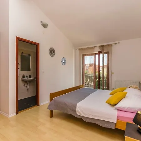 Julija Apartment